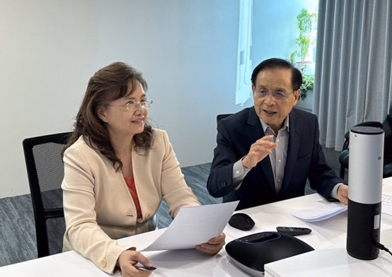 [華淵電子報] 華淵鑑價與商研院共同舉辦「數位經濟時代的領導與創新」線上研討會，邀請商研院許添財董事長主講01